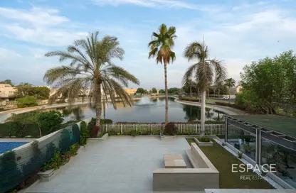 Villa - 5 Bedrooms - 4 Bathrooms for sale in Meadows 2 - Meadows - Dubai