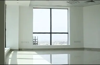 Office Space - Studio - 1 Bathroom for rent in The Regal Tower - Business Bay - Dubai