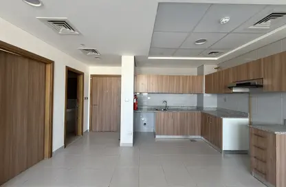 Apartment - 1 Bedroom - 2 Bathrooms for rent in Masaken Al Muteena 01 - Al Muteena - Deira - Dubai