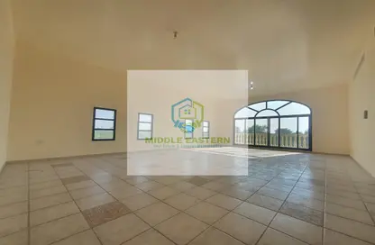 Empty Room image for: Apartment - 4 Bedrooms - 5 Bathrooms for rent in Al Mushrif - Abu Dhabi, Image 1