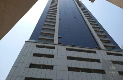 عمارة بالكامل - 8 غرف نوم - 8 حمامات للبيع في الراشدية - عجمان