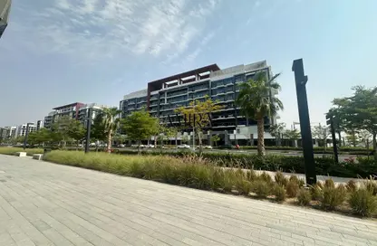 Shop - Studio - 1 Bathroom for rent in AZIZI Riviera - Meydan One - Meydan - Dubai