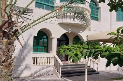 Villa - 7 Bedrooms - 5 Bathrooms for sale in Muwafja - Wasit - Sharjah