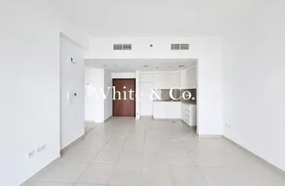 Apartment - 1 Bedroom - 1 Bathroom for rent in Hayat Boulevard-1B - Hayat Boulevard - Town Square - Dubai