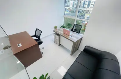 Office Space - Studio - 1 Bathroom for rent in Aspin Tower - Sheikh Zayed Road - Dubai