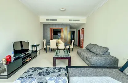 Apartment - 1 Bedroom - 2 Bathrooms for rent in MAG 218 - Dubai Marina - Dubai