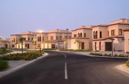 Townhouse - 2 Bedrooms - 3 Bathrooms for sale in Bloom Living - Zayed City (Khalifa City C) - Khalifa City - Abu Dhabi