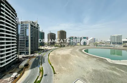 شقة - 2 غرف نوم - 2 حمامات للبيع في برج الواحة - مدينة دبي الرياضية - دبي