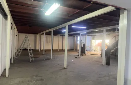 Warehouse - Studio - 1 Bathroom for rent in Al Khabisi - Deira - Dubai