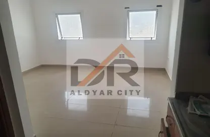 شقة - 1 حمام للايجار في مبنى جيباس 3 - الراشدية 2 - الراشدية - عجمان