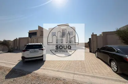 فيلا - 5 غرف نوم - 7 حمامات للايجار في الرفاع - رأس الخيمة