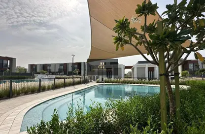 صورة لـ حوض سباحة تاون هاوس - 3 غرف نوم - 4 حمامات للايجار في تشيري وودز - دبي لاند - دبي ، صورة رقم 1