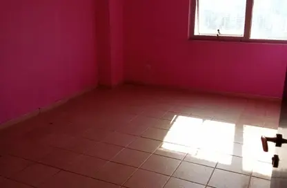 شقة - 2 غرف نوم - 2 حمامات للايجار في مدينة القاسمية - الشارقة