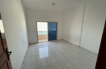 Apartment - 3 Bedrooms - 4 Bathrooms for rent in Al Butina B - Al Butina - Sharjah