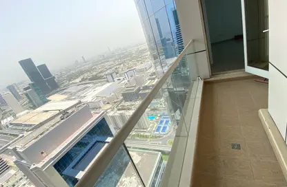 شقة - 2 غرف نوم - 3 حمامات للايجار في بلو تاور - شارع الشيخ زايد - دبي