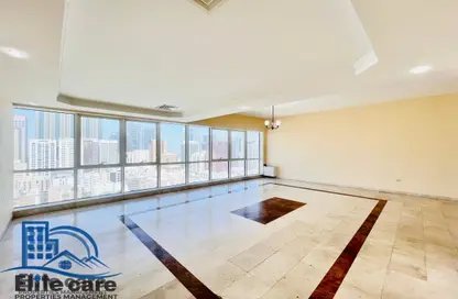 Apartment - 3 Bedrooms - 4 Bathrooms for rent in Emirates Tower - Hamdan Street - Abu Dhabi