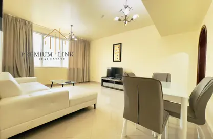 Apartment - 1 Bedroom - 1 Bathroom for rent in Hamdan Street - Abu Dhabi