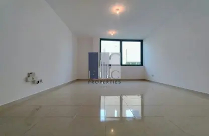 شقة - غرفة نوم - 1 حمام للايجار في برج ليوا سنتر - شارع حمدان - أبوظبي
