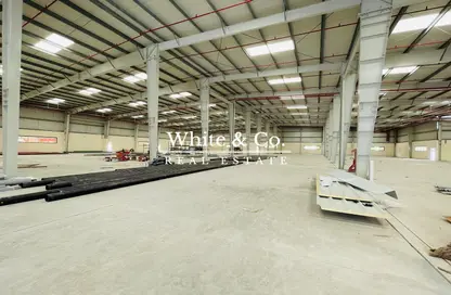Warehouse - Studio for rent in Phase 1 - Dubai Investment Park - Dubai