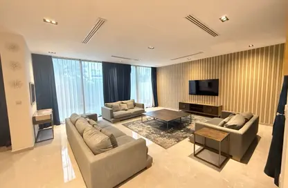 فيلا - 3 غرف نوم - 5 حمامات للبيع في مجمع الجولف - الزورا - عجمان