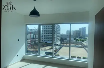 شقة - 2 غرف نوم - 2 حمامات للبيع في سكاي كورتس تاور E - أبراج سكاي كورتس - دبي لاند - دبي