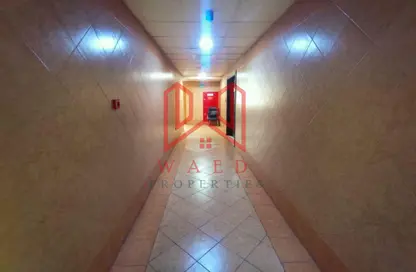 Office Space - Studio - 1 Bathroom for rent in Al Khabisi - Deira - Dubai