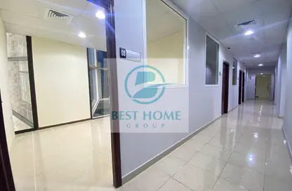 Office Space - Studio - 4 Bathrooms for rent in Cornich Al Khalidiya - Al Khalidiya - Abu Dhabi