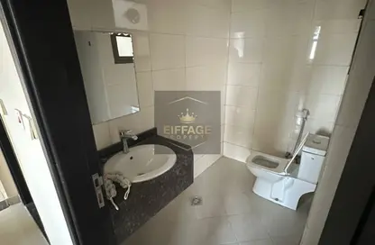 عمارة بالكامل - استوديو - 8 حمامات للبيع في الجرف 3 - الجرف - عجمان وسط المدينة - عجمان