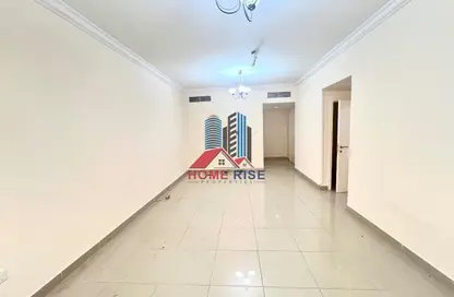 Apartment - 2 Bedrooms - 2 Bathrooms for rent in Hajar Building - Muwaileh Commercial - Sharjah