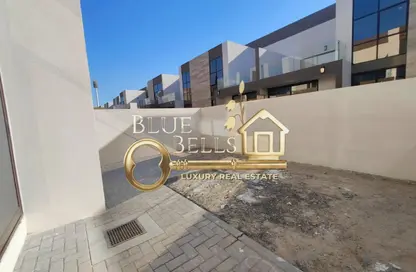 Villa - 4 Bedrooms - 5 Bathrooms for sale in Elie Saab VIE Townhouses - District 11 - Mohammed Bin Rashid City - Dubai