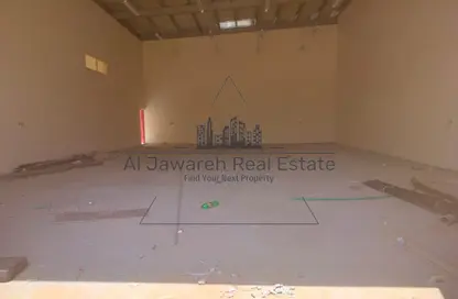Warehouse - Studio - 1 Bathroom for rent in Old Industrial Area - Umm Al Quwain