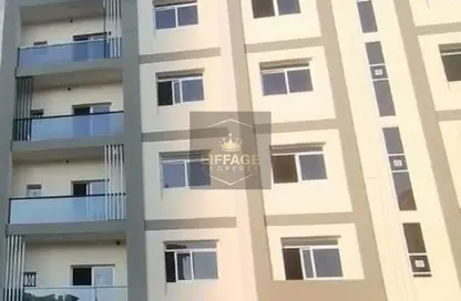 عمارة بالكامل - 8 غرف نوم - 8 حمامات للبيع في مساكن كورنيش عجمان - طريق كورنيش عجمان - عجمان
