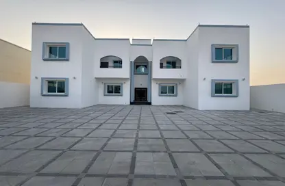 Apartment - 3 Bedrooms - 3 Bathrooms for rent in Madinat Al Riyad - Abu Dhabi