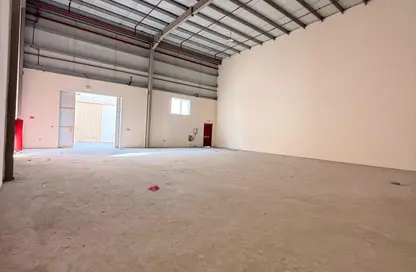 Warehouse - Studio - 1 Bathroom for rent in Umm Al Thuoob - Umm Al Quwain