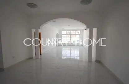 Villa - 5 Bedrooms - 6 Bathrooms for rent in Jumeirah 3 Villas - Jumeirah 3 - Jumeirah - Dubai