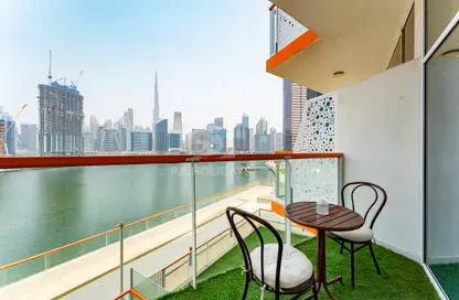 Apartment - Studio - 1 Bathroom for rent in Millennium Binghatti Residences - Business Bay - Dubai