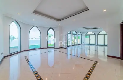 Villa - 4 Bedrooms - 5 Bathrooms for rent in Garden Homes Frond C - Garden Homes - Palm Jumeirah - Dubai
