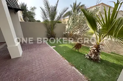 Villa - 3 Bedrooms - 4 Bathrooms for rent in Springs 11 - The Springs - Dubai