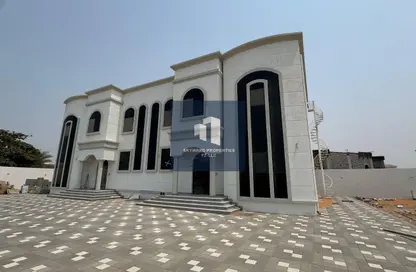 فيلا - 4 غرف نوم - 4 حمامات للايجار في الجزيرة الحمراء - قرية الحمرا - رأس الخيمة