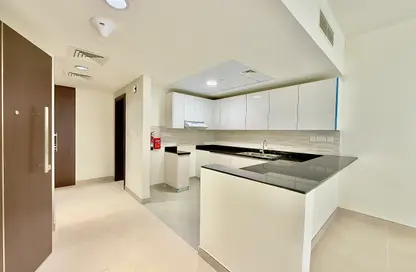Apartment - Studio - 1 Bathroom for rent in Rawdhat Abu Dhabi - Abu Dhabi
