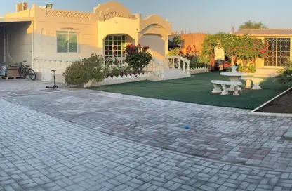 Villa - 3 Bedrooms - 5 Bathrooms for sale in Al Nouf - Sharjah