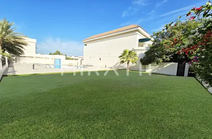 مجمع سكني - 5 غرف نوم - 6 حمامات للايجار في فلل الجميرا 1 - جميرا 1 - الجميرا - دبي