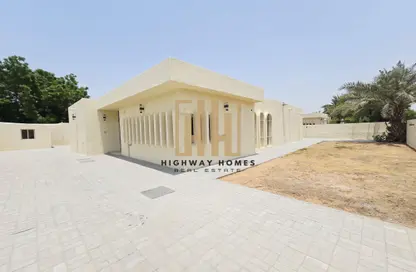 Villa - 3 Bedrooms - 5 Bathrooms for rent in Al Hazana - Al Riqqa - Sharjah