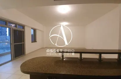 شقة - 1 حمام للايجار في B برج - الأبراج الإدارية - الخليج التجاري - دبي