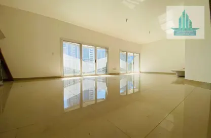 شقة - 3 غرف نوم - 4 حمامات للايجار في برج الواحة - الخالدية - أبوظبي