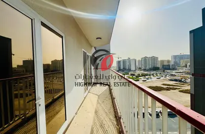 شقة - غرفة نوم - 2 حمامات للايجار في مجمع دبي ريزيدنس - دبي لاند - دبي