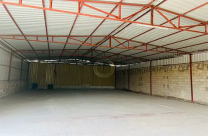 Warehouse - Studio - 1 Bathroom for rent in Wadi AL AIN 1 - Al Noud - Al Ain
