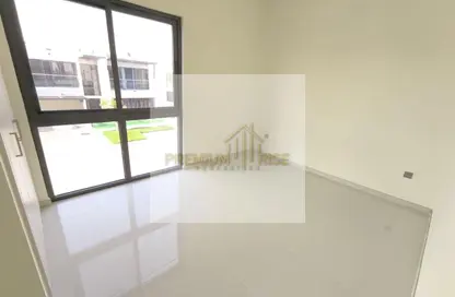 Townhouse - 3 Bedrooms - 5 Bathrooms for rent in Primrose - Damac Hills 2 - Dubai