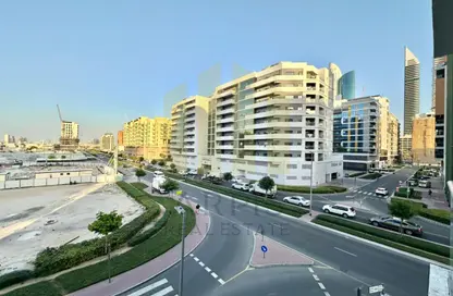 شقة - 2 غرف نوم - 3 حمامات للايجار في مبنى الحبي 4 - السطوة - دبي