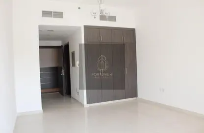 Apartment - 1 Bathroom for sale in Silicon Heights 2 - Silicon Heights - Dubai Silicon Oasis - Dubai